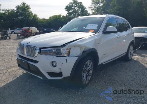 2015 BMW X3 xDrive28I z USA, uszkodzony, nr VIN 5UXWX9C59F0D56880